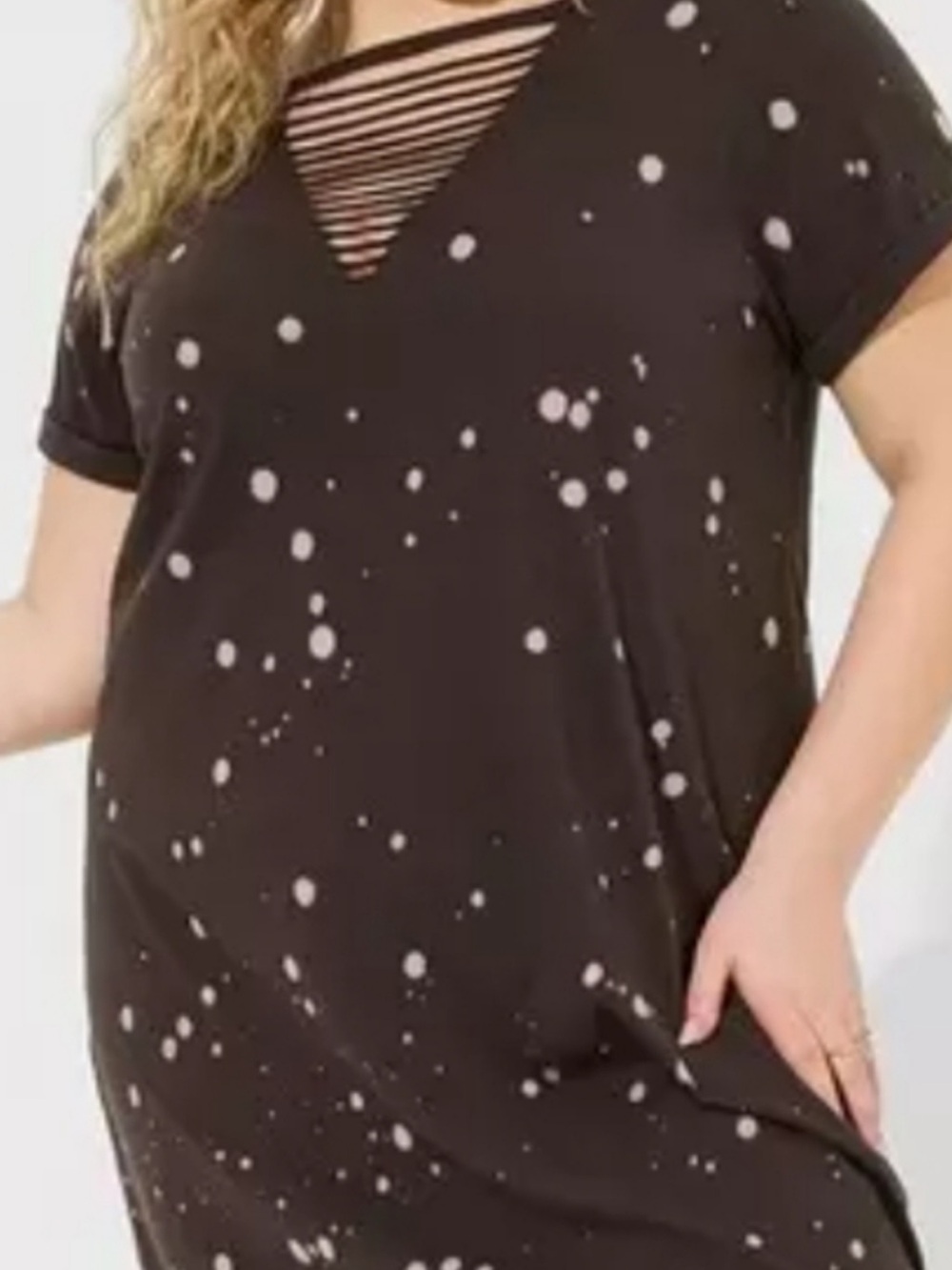 Torrid Spotted Dots Tee Shirt Dress VNeck Destructed Slashed Detail 0 L 12